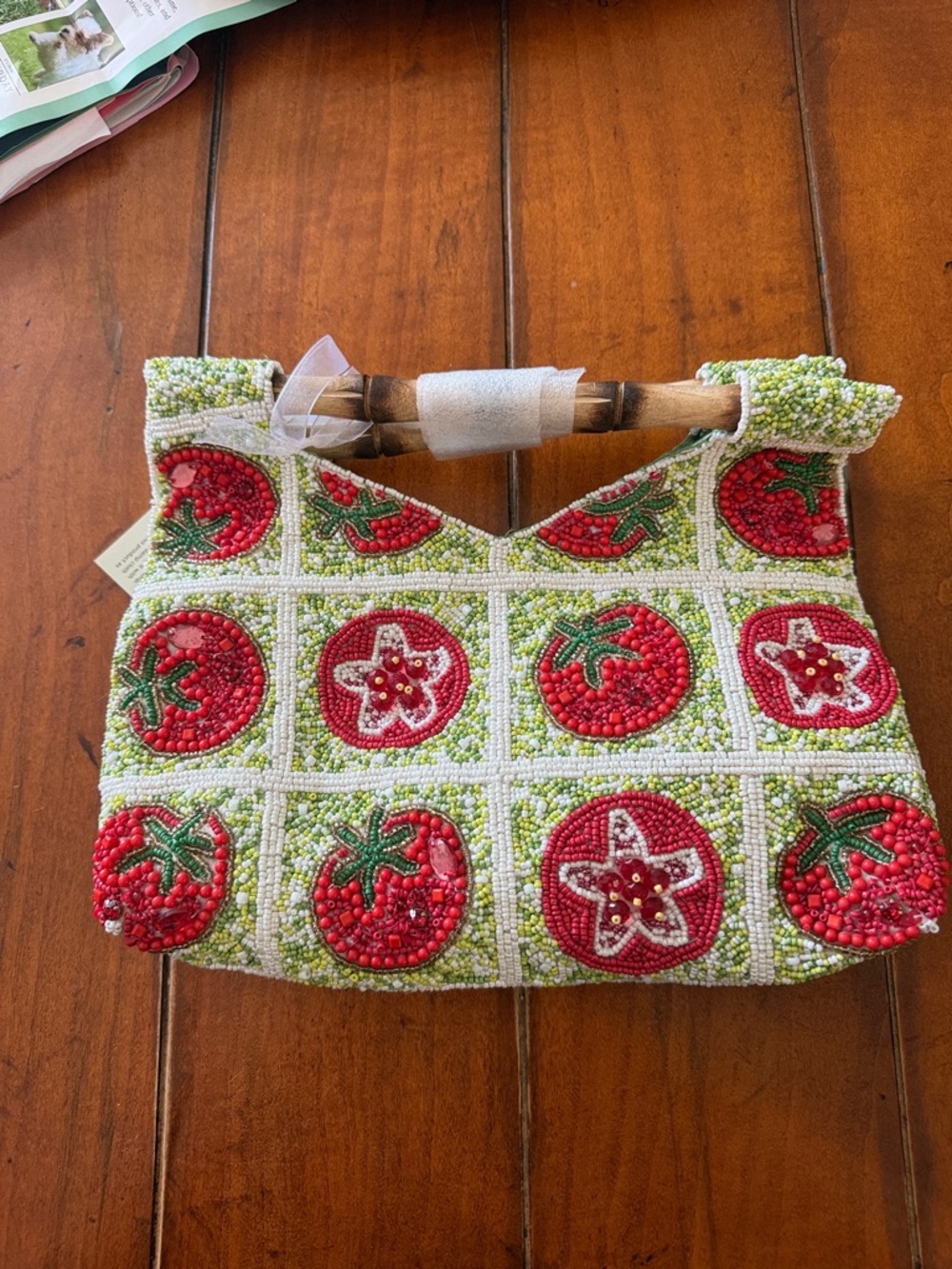 Beaded Tomato Pattern Shoulder Bag - Red & Green